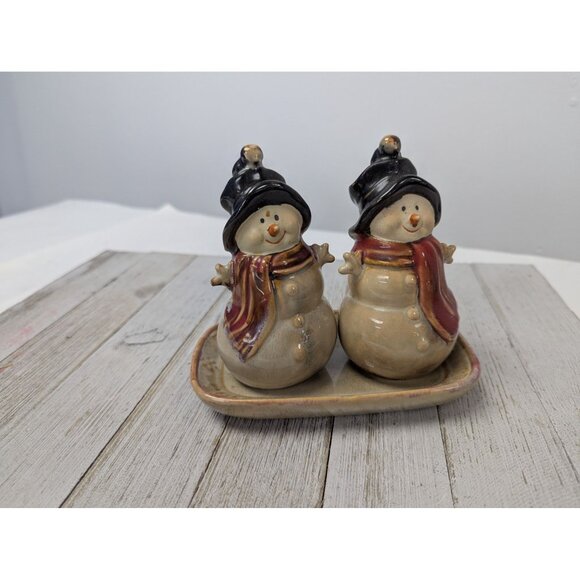 Snowmen Vintage Look Salt and Pepper Shakers with Tray 4 1/2"Tall - Picture 1 of 9